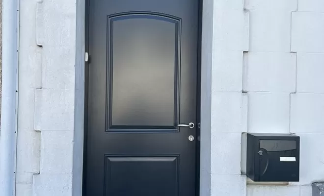 Porte d'entrée, Arras, CHM Menuiserie